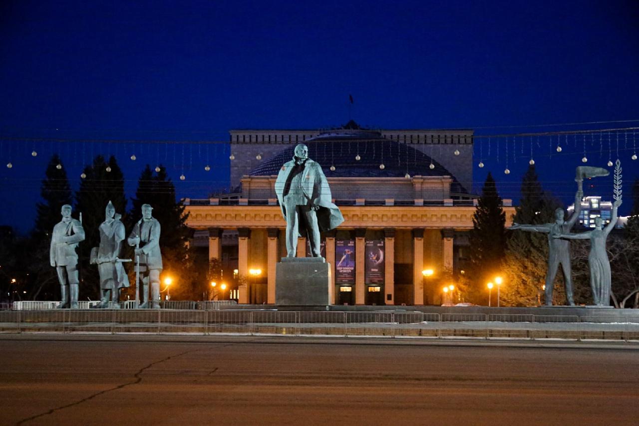 Фото Отключение подсветки на здании мэрии Новосибирска попало на видео 3